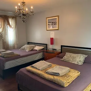 Self Service Small Breakfast, 2 Double Beds Private , Montreal Canada